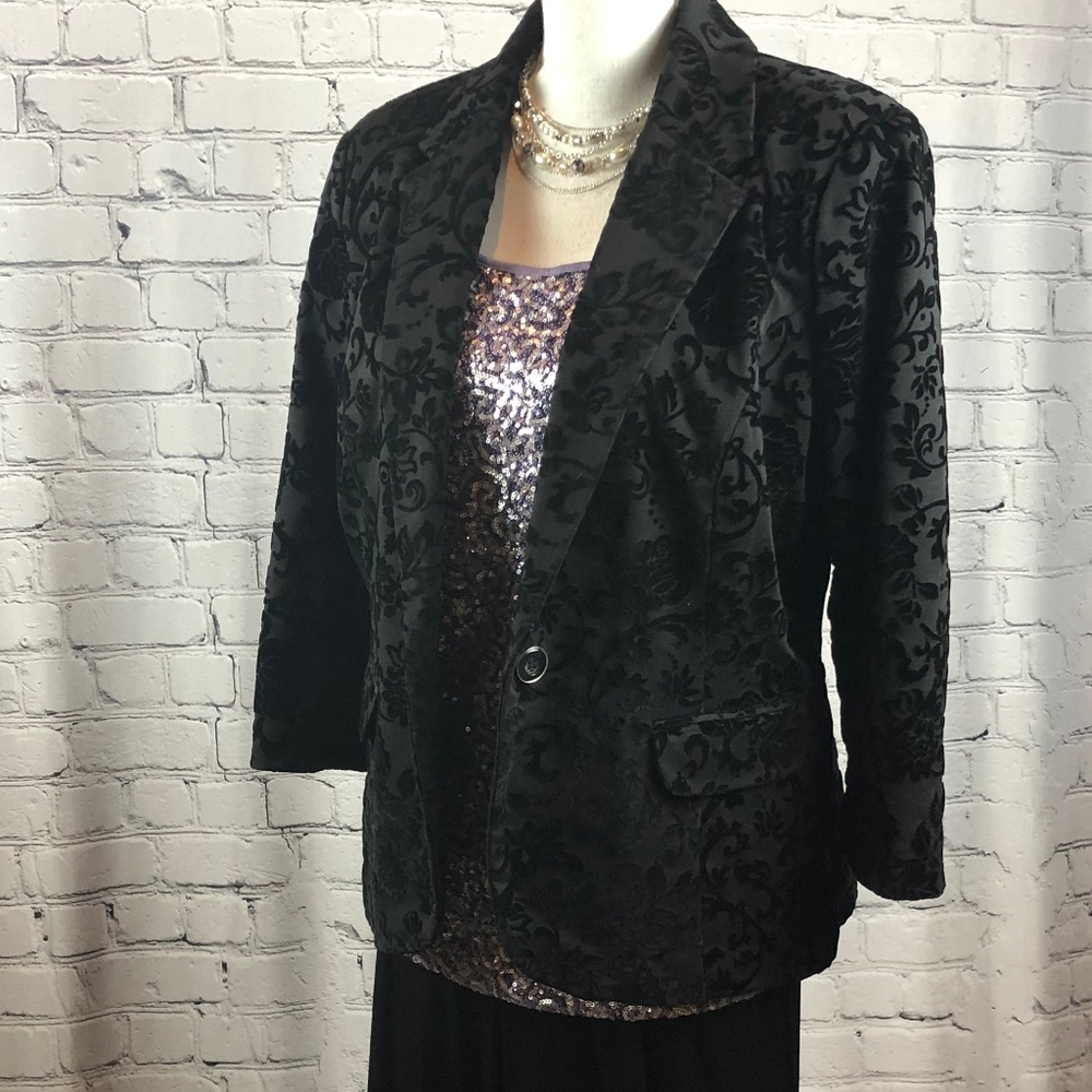 Dressbarn flocked velvet jacket Size L